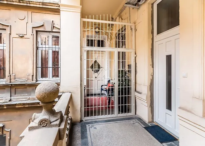 Dream Home Apartment